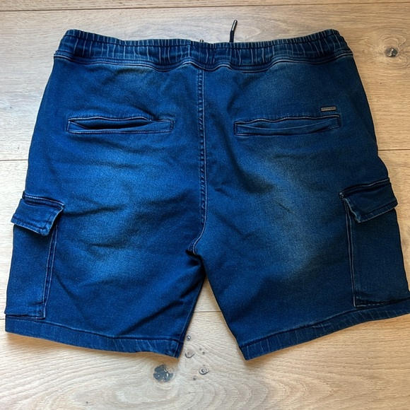 Tahari Men’s Denim Cargo Shorts in Size XL - Picture 3 of 8